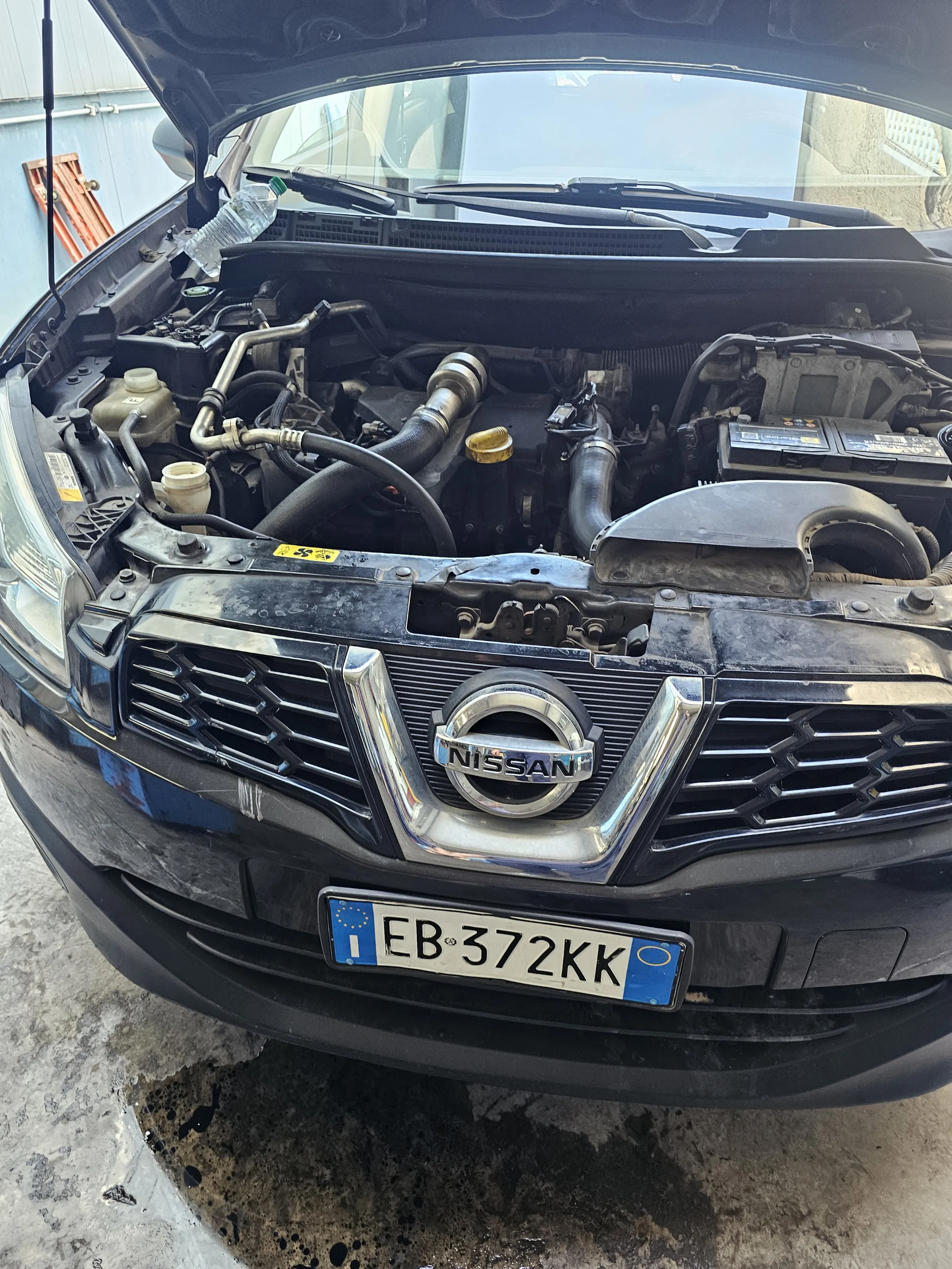Nissan Qashqai in officina per perdita di liquido