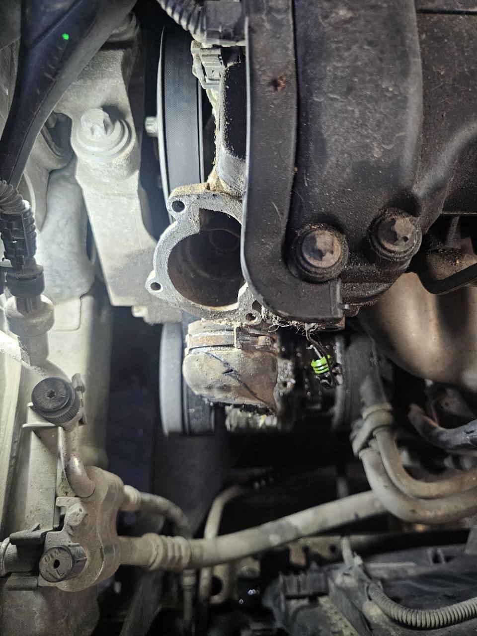Opel Corsa 2008: ispezione della valvola termostatica